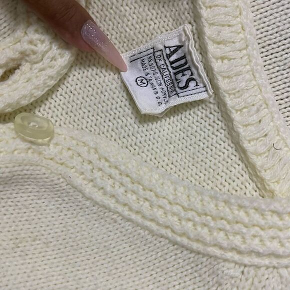 ADES SIZE M Floral Women's Vintage Knit Cardigan Sweater Medium White. - Picture 3 of 4